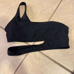 Black One-Shoulder Sports Bra